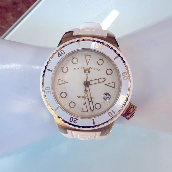 Swiss Legend Neptune Quartz Watch White Ceramic Bezel Gold Tone new battery - Picture 1 of 10